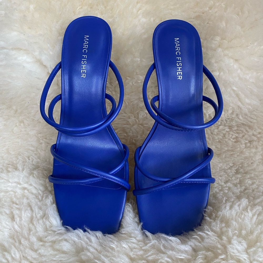 Marc Fisher blue strappy heels